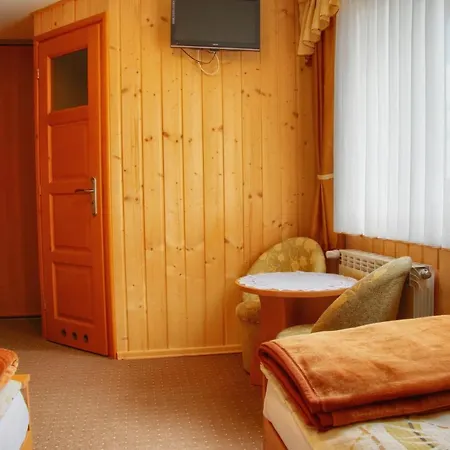 Gościnne Anna Bukowska *